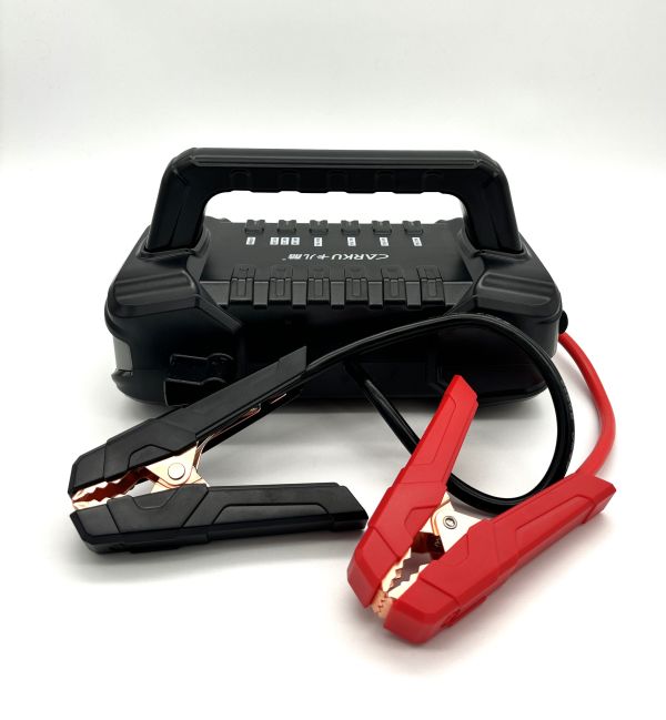 CARKU EPower-326B — пусковий пристрій 12/24 В 3500 А 56000 мАг для легкових і вантажних авто